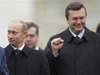 Если верить источникам, Янукович планирует подписать в Москве внушительный пакет документов